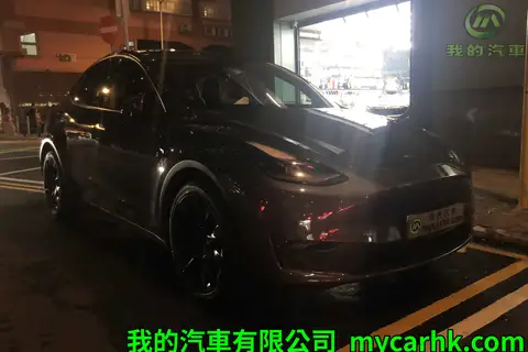 Tesla Model Y LONG RANGE